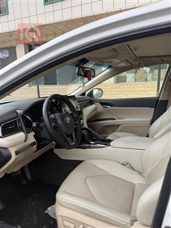 تۆیۆتا کامری